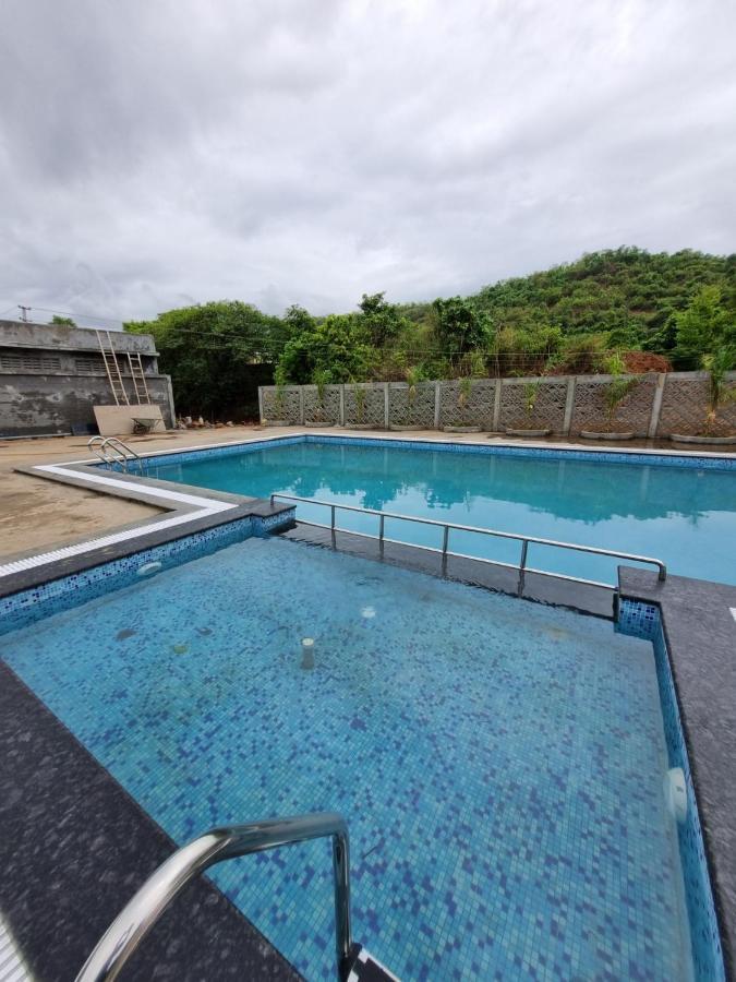 Silent Valley Resort Thane Ngoại thất bức ảnh